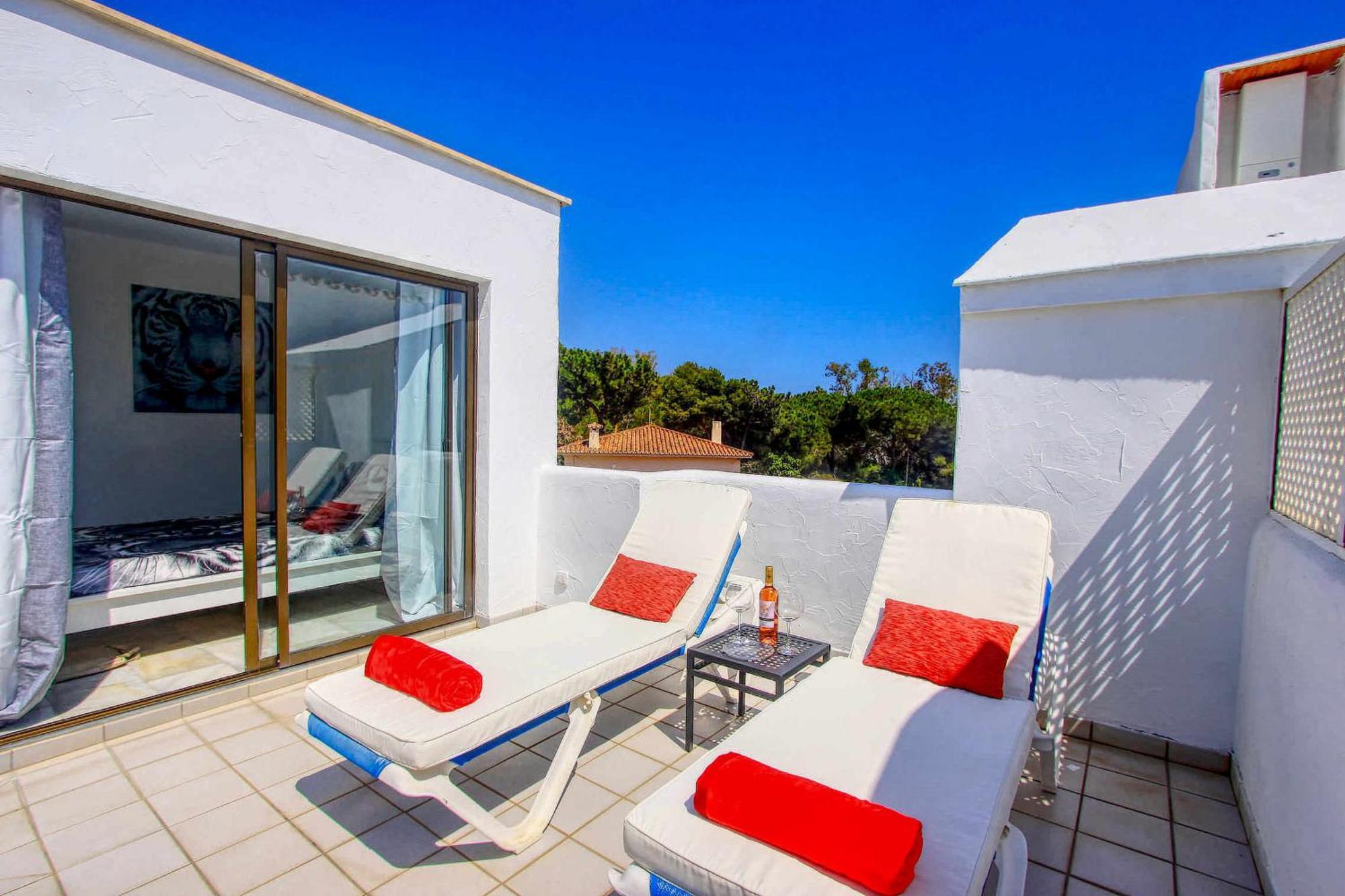 1080 Beachfront Penthouse 3 Floors Jacuzzi 2 Pools Wifi Roof Terrace Марбелья Экстерьер фото