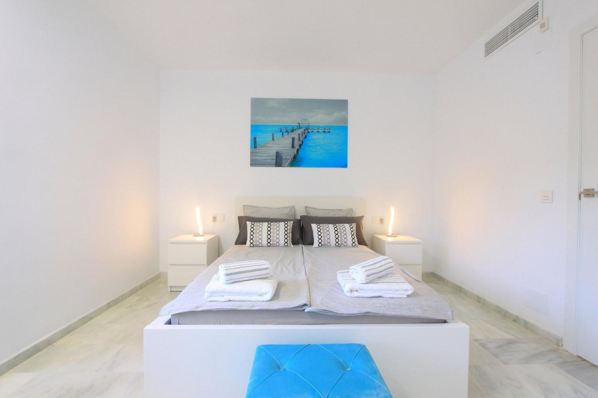 1080 Beachfront Penthouse 3 Floors Jacuzzi 2 Pools Wifi Roof Terrace Марбелья Экстерьер фото